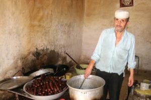 الحانوت الإقدام بتعز وقصة صناعة الحلوي التركية الأشهر فى المدينة