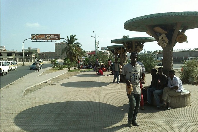 افارقة من الارومو في احد شوارع عدن  