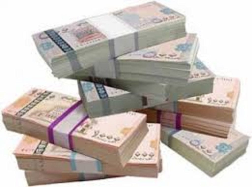 المركزي يحذر البنوك من الانصياع لجماعة الحوثي بمنع التعامل بالعملة الجديدة