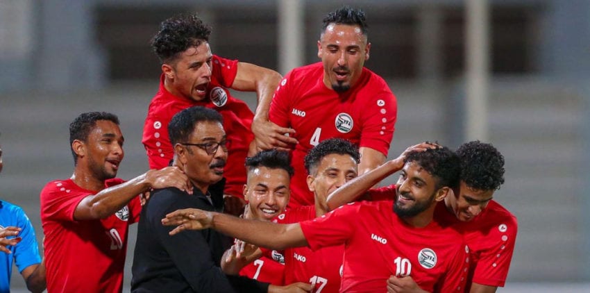 لاعب يمني يفوز بأجمل هدف في آسيا