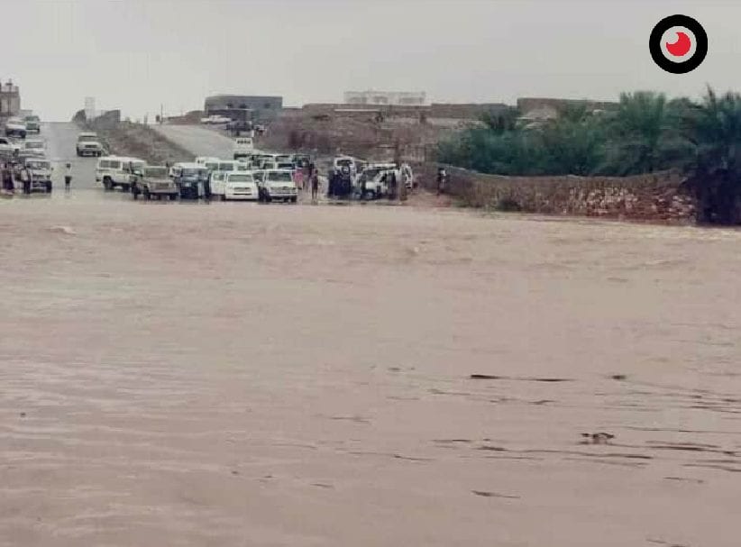 سقطرى: سيول الأمطار تعيق عشرات المواطنين من الوصول إلى "حديبو"