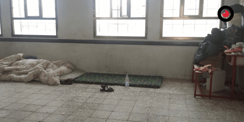 النازحة أم عمار: "الموت في منزلي خير من التشرد في شوارع صنعاء"