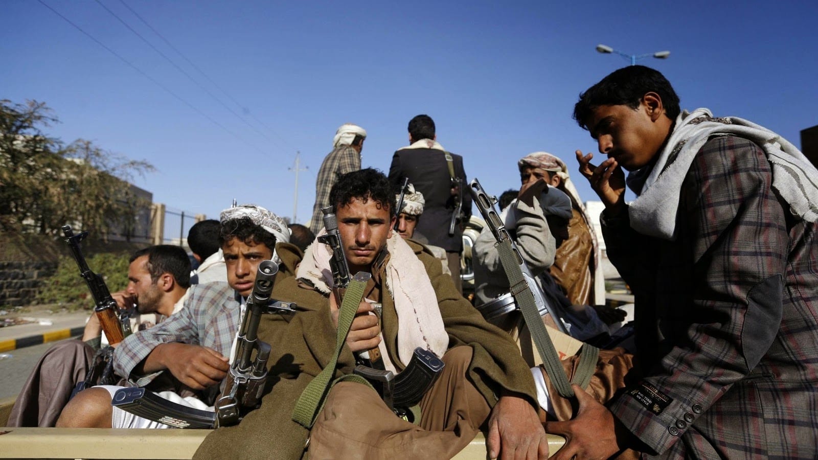 الحوثيون يحشدون مواطنين للقتال في مأرب
