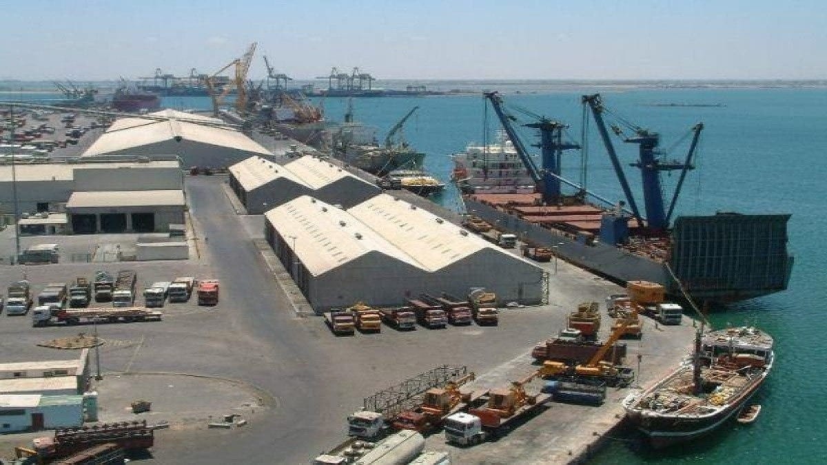 فتح تحقيق حول وجود مواد خطرة في ميناء عدن
