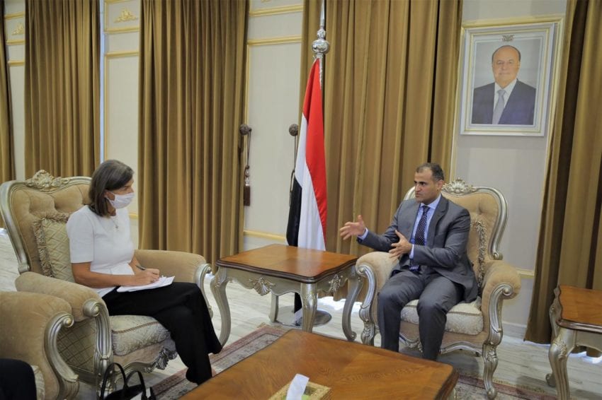 وزير الخارجية يناقش مع سفيرة بلجيكا جهود تحقيق السلام في اليمن