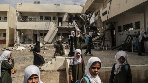 اليمن ...مدارس مدمرة وطلاب خارج الفصول
