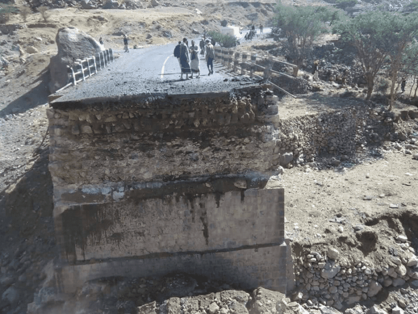 تقطيع الأوصال: الاستهداف الممنهج للجسور في اليمن