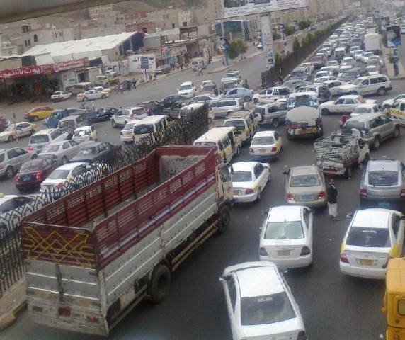  حملات لضبط المركبات غير المرقمة في «صنعاء» 