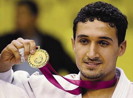  إيقاف بطل العرب في الجودو اليمني علي خصروف 
