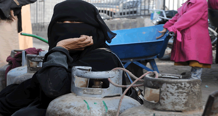 المرأة تدفع فاتورة الحرب باليمن