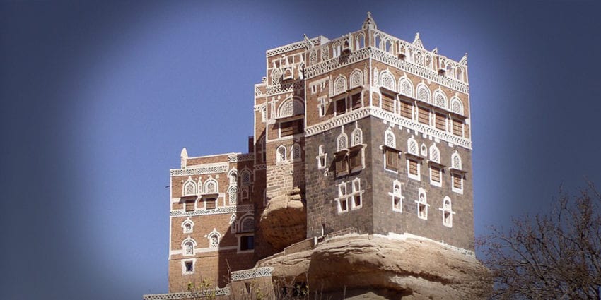"دار الحجر"… قصر تاريخي طالته الحرب والإهمال