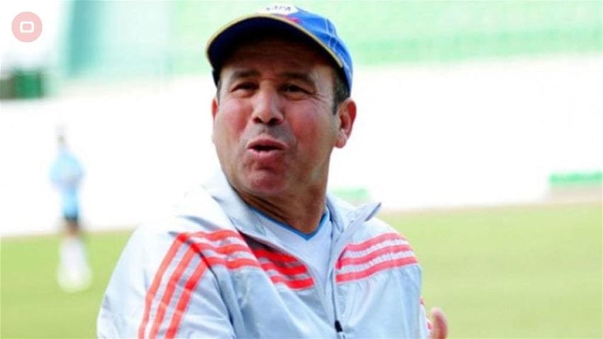 نقل المدرب المصري المصاب بكورونا من تعز إلى عدن