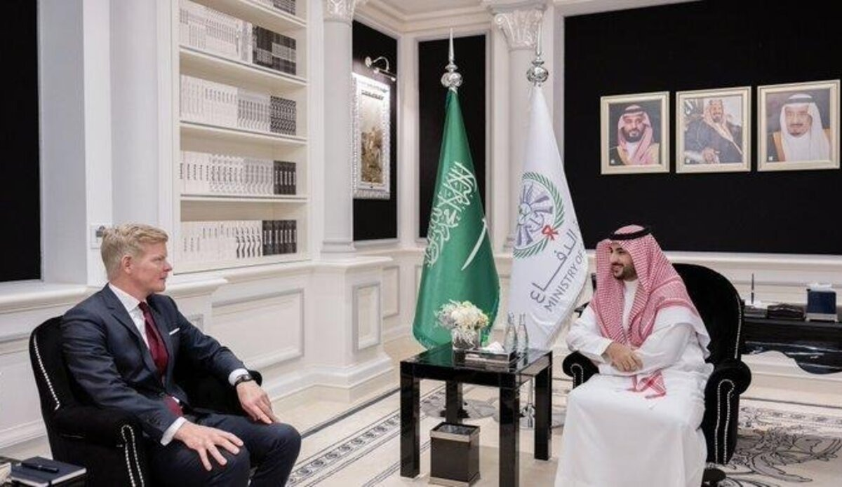 غروندبرغ يلتقي وزير الدفاع السعودي في الرياض