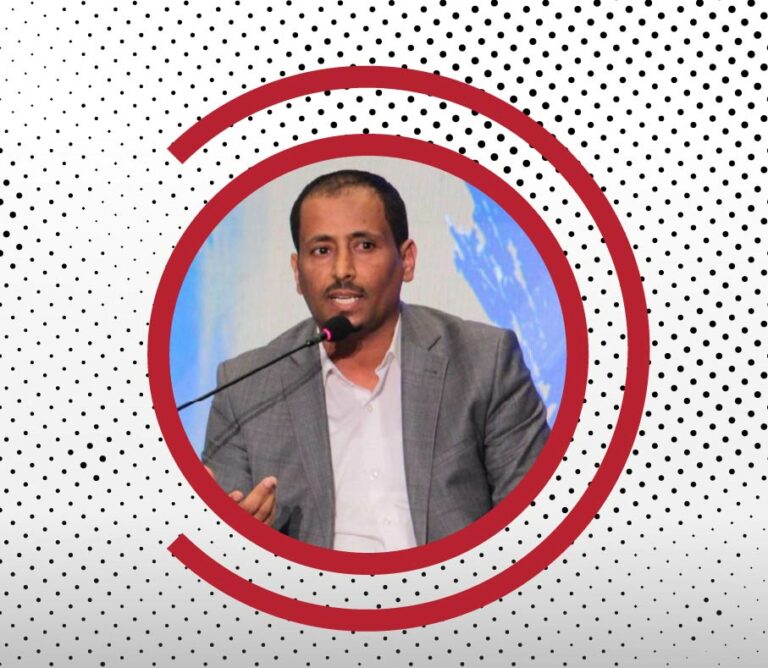 كاتب صحافي يمني