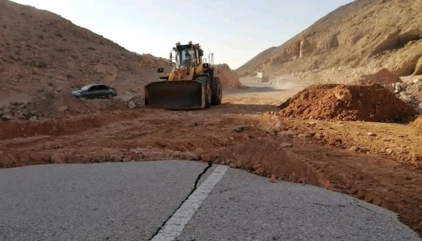 المهرة: إصلاح الطرق المتضررة من «إعصار تيج»