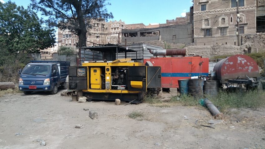 مولدات كهربائية تهدد صنعاء القديمة ومعالمها