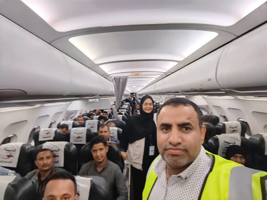 عدن: وصول آخر اليمنيين العالقين في السودان